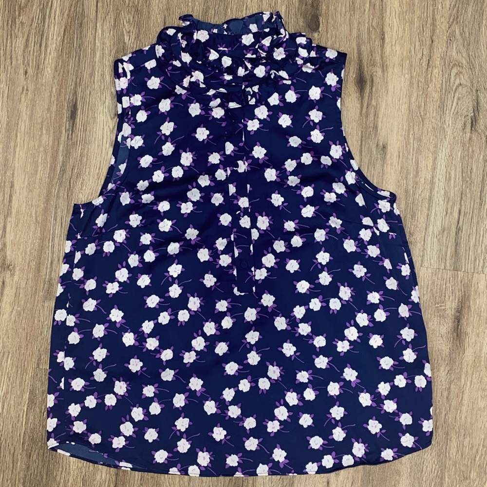 J. Crew Ruffle collar sleeveless top size Medium